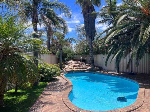 Edgewater Whole Holiday Resort - Accommodation NSW 0