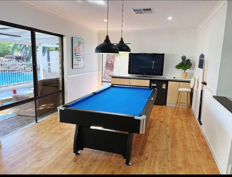 Edgewater Whole Holiday Resort - Accommodation NSW 4