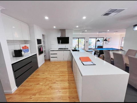 Edgewater Whole Holiday Resort - Accommodation NSW 3
