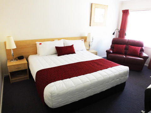Edinburgh Motor Inn - Accommodation NSW 2
