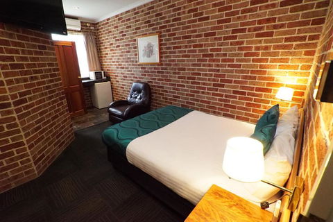 Exies Bagtown - Accommodation NSW 2