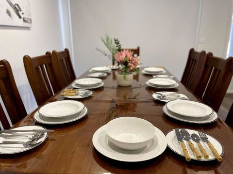 Empty Boat - Spacious 5 Bedroom Entire Modern Home In Wallan - Accommodation NSW 2