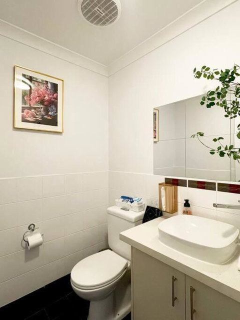 Equitice Autumn Moonlight Villa - Accommodation NSW 3