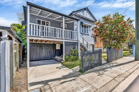 Gabba Central 2 Separate Homes 1 Block 6 Bdrms - Accommodation NSW 0