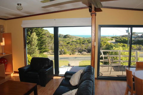 Gabbadah Beach House - Accommodation NSW 4