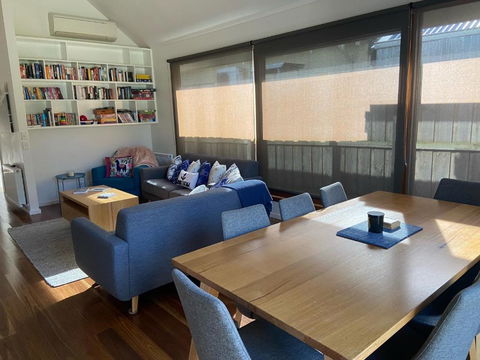 GALWAY COTTAGE - Accommodation NSW 3
