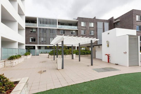 GLAD1 - Monash Rd - Gladesville - Accommodation NSW 1