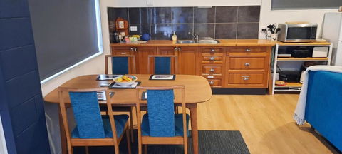GOLDFIELDS STUDIO APARTMENT, Beaconsfield - Fully Self-contained, Air-conditioning - Accommodation NSW 3