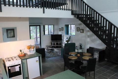 GREEN TREES CHALET Australia Zoo Close By - Accommodation NSW 0