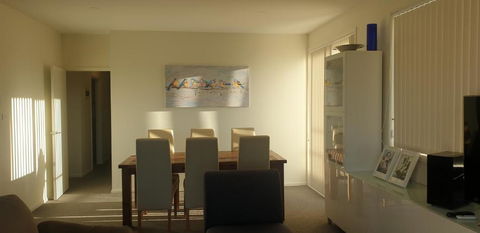 GREENWAY WATERS 2 Bed Apartment - Accommodation NSW 1