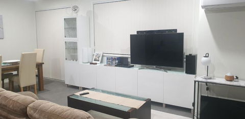 GREENWAY WATERS 2 Bed Apartment - Accommodation NSW 4