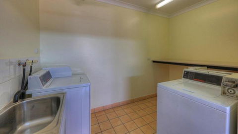 Heritage Lodge Motel - Accommodation NSW 1