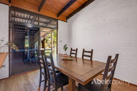 Historical Cottage In The Hills - Accommodation NSW 1