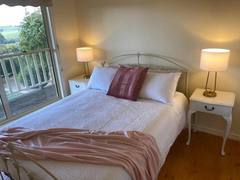 IRONBARK FARM Farmhouse On 52 Acres In The Scenic Yarra Valley - Accommodation NSW 3