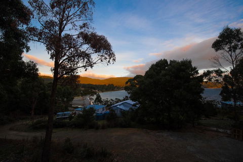 Adventure Bay Beach House - Accommodation NSW 2