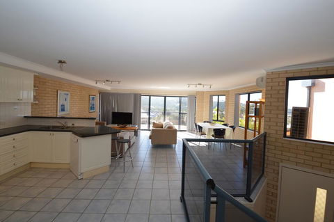 Aegean Blue - Accommodation NSW 2