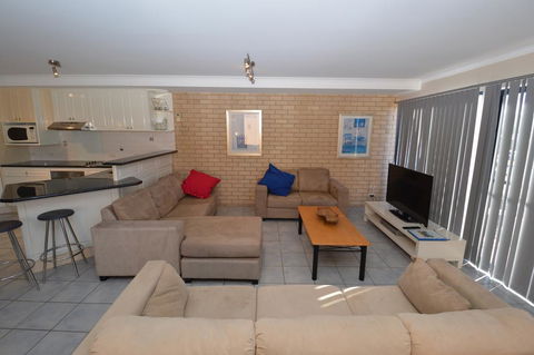 Aegean Blue - Accommodation NSW 3