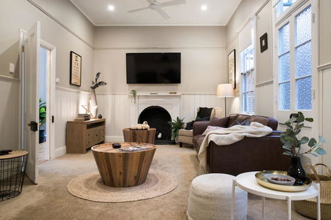 Albert Cottage - Accommodation NSW 2