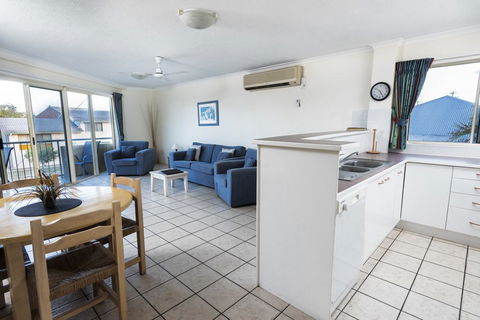 Alexander Beachfront Apartments - Accommodation NSW 3