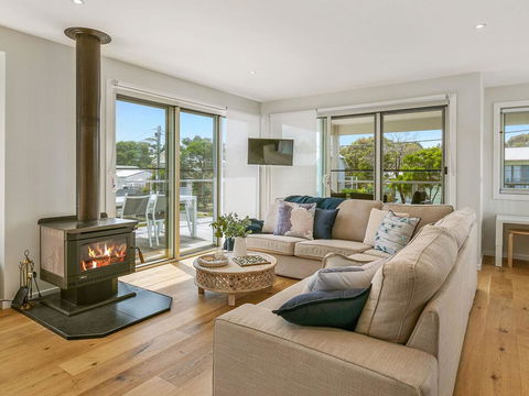 All Decked Out - Accommodation NSW 1