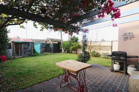 Alloway - Accommodation NSW 0