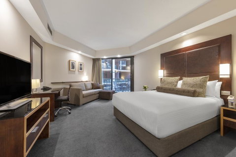 Amora Hotel Riverwalk - Accommodation NSW 3