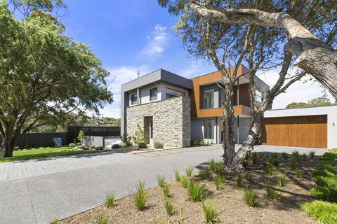 ANCHORAGE - MOUNT MARTHA - Accommodation NSW 2