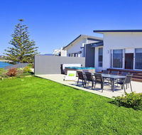 Aqua - views over jones beach - Accommodation NSW