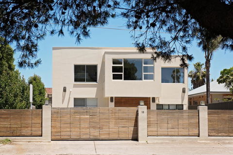 Arabella On West - Accommodation NSW 0