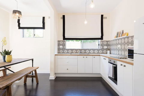 Arabella On West - Accommodation NSW 2