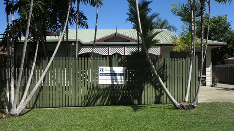 Arcadia Gardens 1/44 McCabe CRescent - Accommodation NSW 3