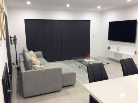 Luxury & Gives You It All - Accommodation NSW 3