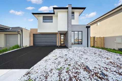 Luxury Home, Mall, Breezy, Comfy - Accommodation NSW 1