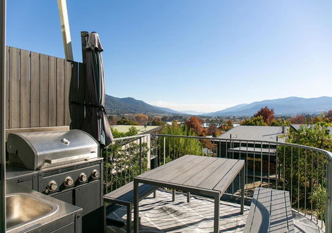 Luxury Scandinavian Townhouse - Accommodation NSW 3