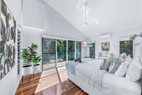 MANDALAY ESCAPE, SECLUSION & SERENITY WITH A POOL - Accommodation NSW 1