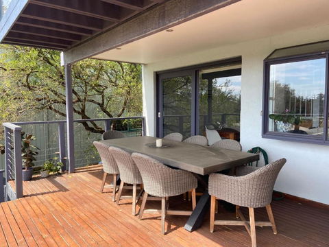 McCrae Treehouse - Accommodation NSW 2