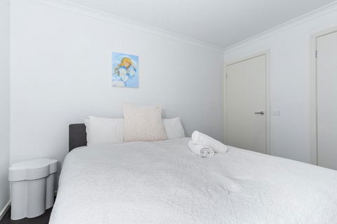 Mellow Berwick Home - Accommodation NSW 3
