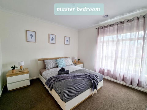 Minta Estate Berwick 4 Bedroom House, No Sharing - Accommodation NSW 1