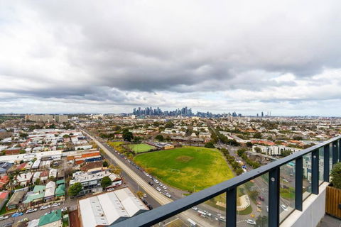 Modern 1 Bed Opposite Racecourse - Accommodation NSW 2