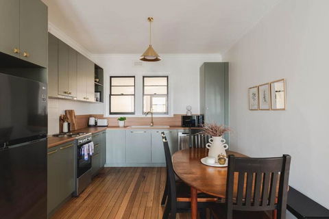 Modern 3-Bed Coastal Escape - Accommodation NSW 0