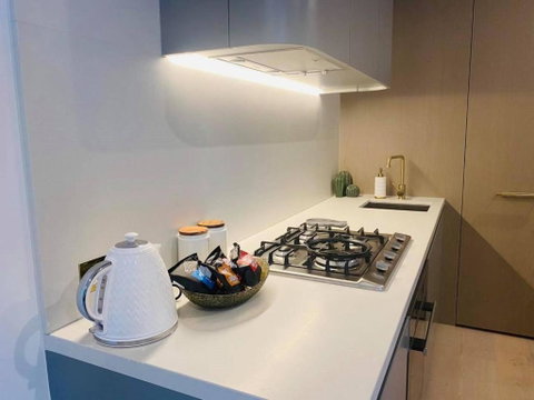 Moody Moon Apartment @ Sky Garden - Glen Waverley - Accommodation NSW 3