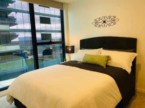 Moody Moon Apartment @ Sky Garden - Glen Waverley - Accommodation NSW 1