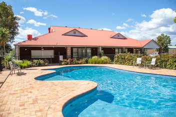 Nepean Shores By Gateway Lifestyle Holiday Parks with Accommodation NSW