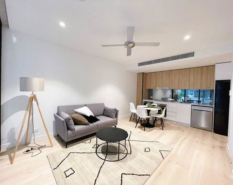New Modern Apartment Next To Westfield Chermside - Accommodation NSW 0