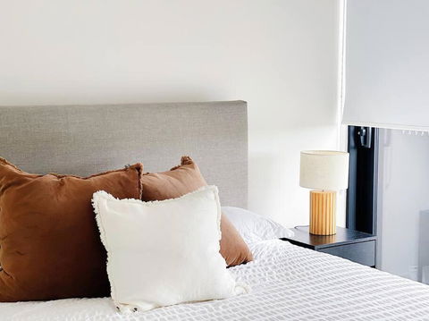 New Modern Apartment Next To Westfield Chermside - Accommodation NSW 3