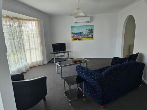 Newly Renovated & Quiet Area - Accommodation NSW 2