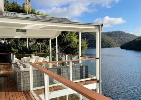 NINE At Berowra Waters, Luxury Waterfront With Hot Tub - Accommodation NSW 0