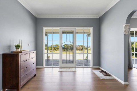 Oceanview On The Hill - Accommodation NSW 2