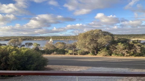 Off The Net - New Listing - Esplanade Property With Views Of The Channel - Accommodation NSW 0