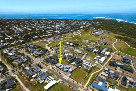 Opulence Cove - Accommodation NSW 2